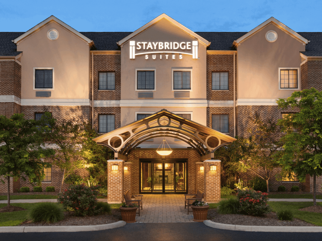 hotel near Cuyahoga Falls National Park